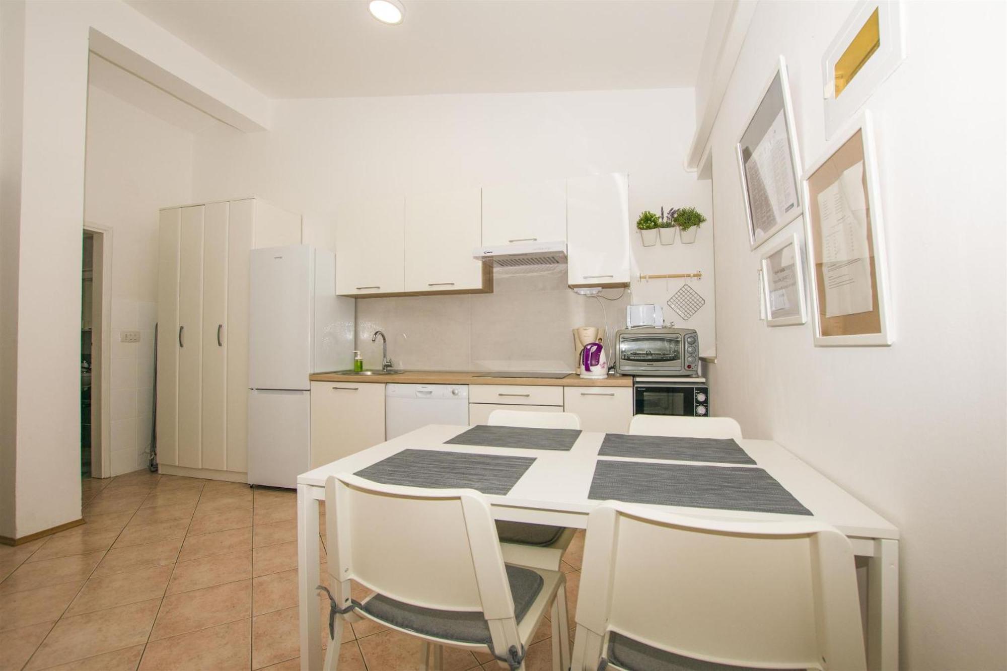 Apartments Josip Drage Esterno foto