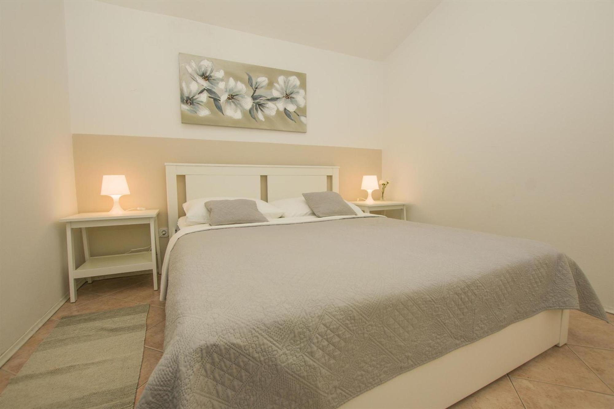Apartments Josip Drage Esterno foto